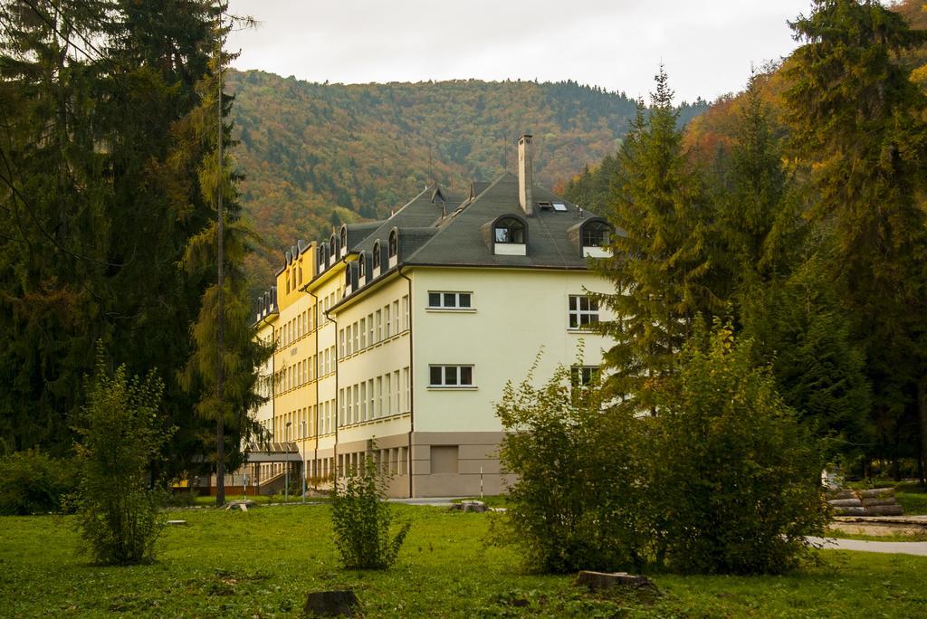 רייקה טפליצה Hotel Skalka מראה חיצוני תמונה
