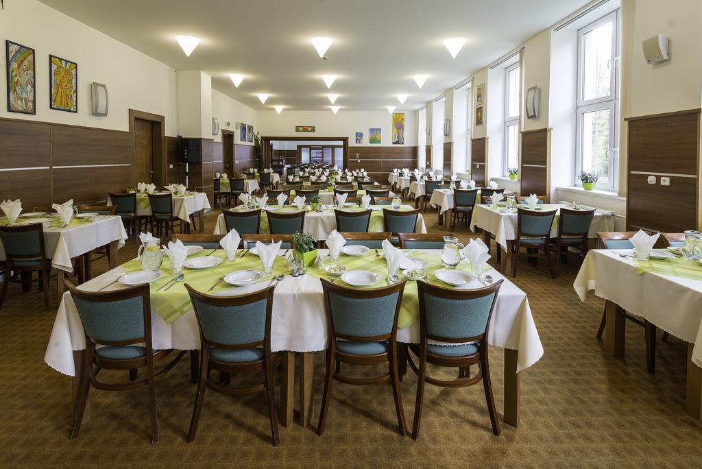 רייקה טפליצה Hotel Skalka מראה חיצוני תמונה