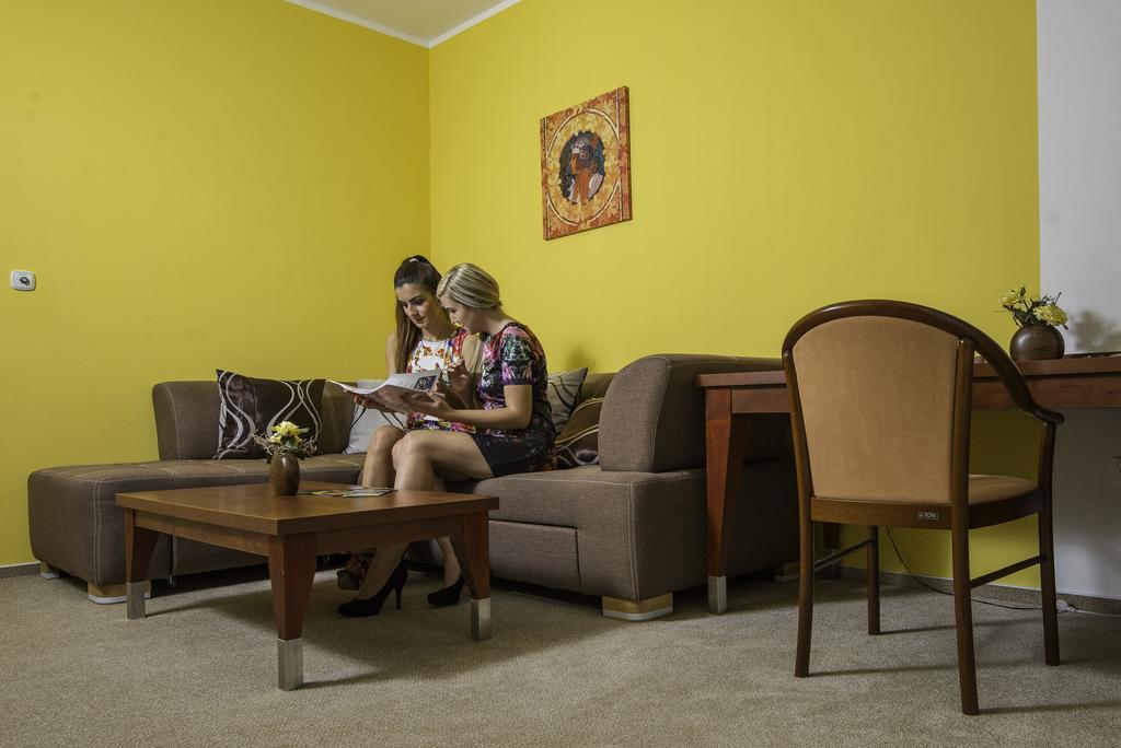 רייקה טפליצה Hotel Skalka מראה חיצוני תמונה